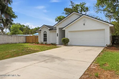 809 Bay Street Green Cove Springs FL 32043
