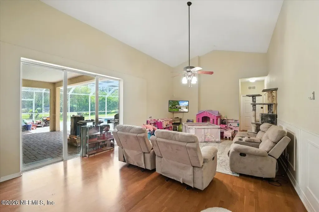 24 Lakeside Place W Palm Coast FL 32137