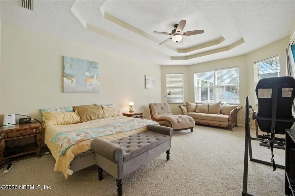 24 Lakeside Place W Palm Coast FL 32137