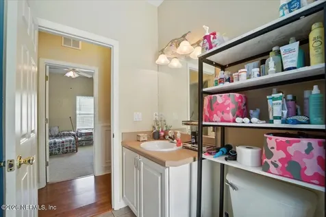 24 Lakeside Place W Palm Coast FL 32137
