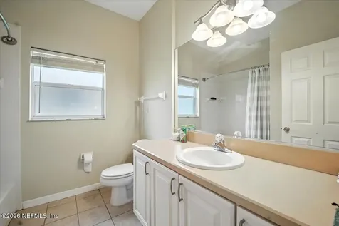 24 Lakeside Place W Palm Coast FL 32137