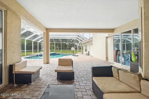 24 Lakeside Place W Palm Coast FL 32137