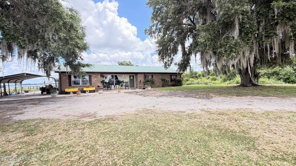1302 Fort Meade Road Frostproof FL 33843