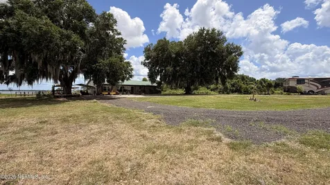 1302 Fort Meade Road Frostproof FL 33843