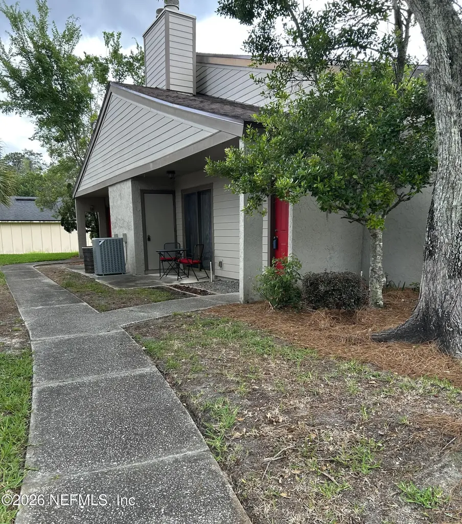 8300 Plaza Gate Lane S Jacksonville FL 32217