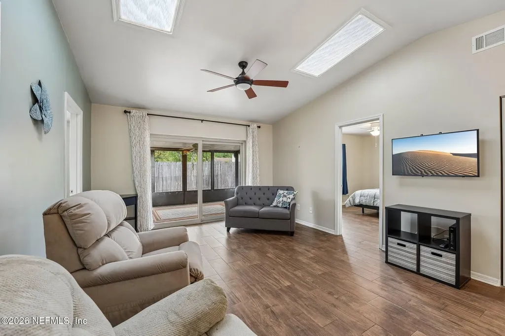 8638 Deermoss Way W Jacksonville FL 32217