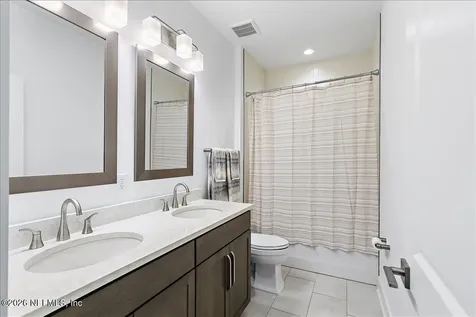 381 Oakmoss Drive St. Johns FL 32259
