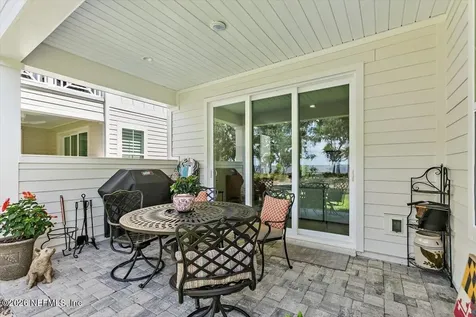 381 Oakmoss Drive St. Johns FL 32259