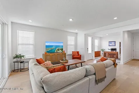 381 Oakmoss Drive St. Johns FL 32259