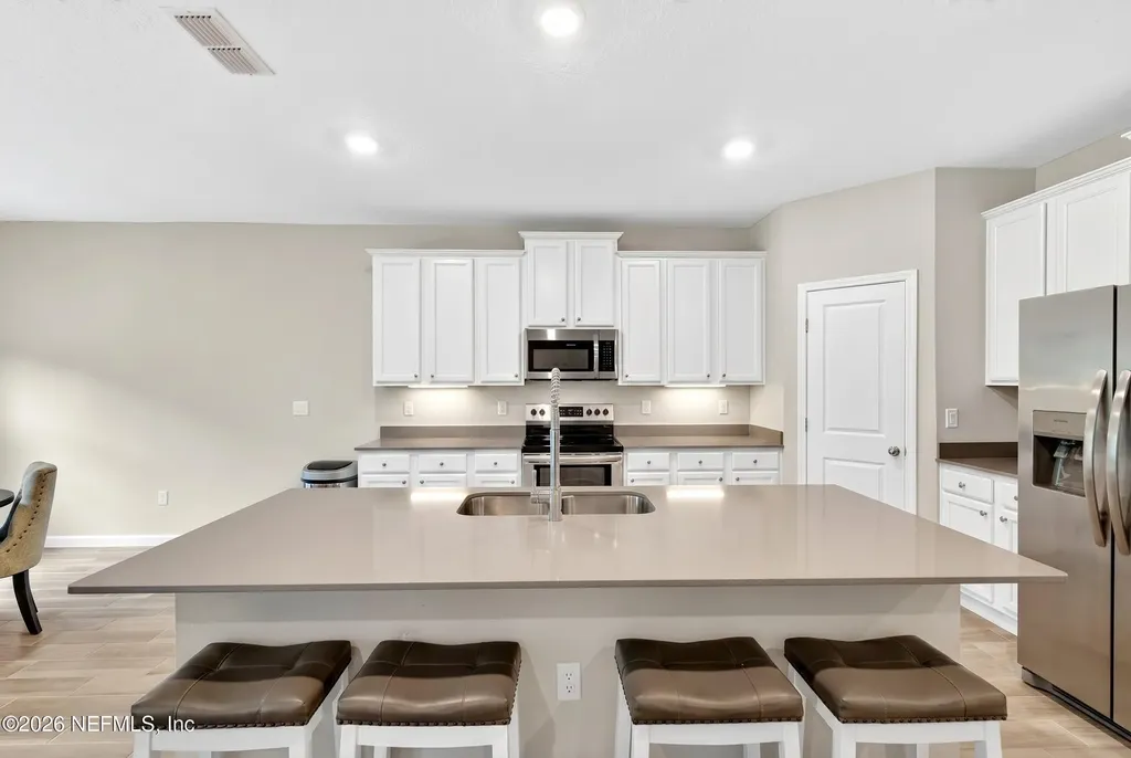 2948 Armsdale Road Jacksonville FL 32218