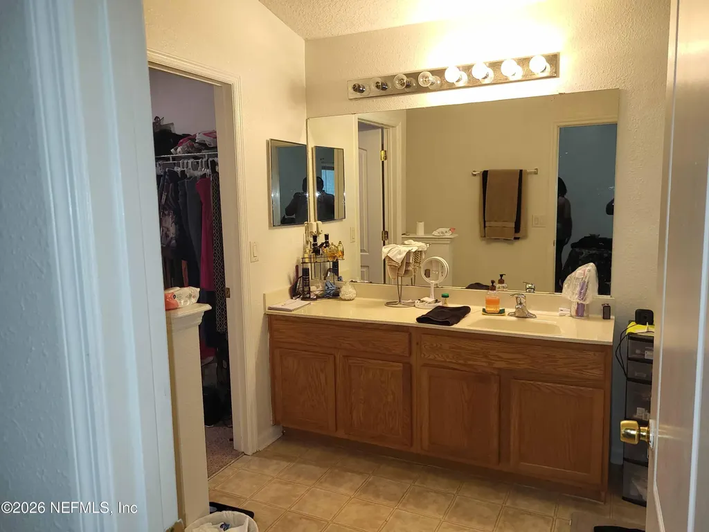 10998 S River Falls Drive Jacksonville FL 32218