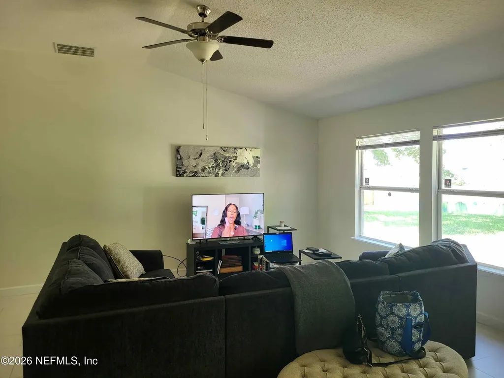 10998 S River Falls Drive Jacksonville FL 32218
