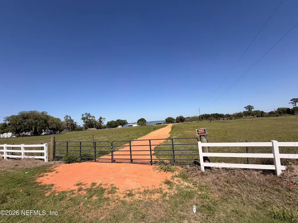 1360 Fort Meade Road Frostproof FL 33843