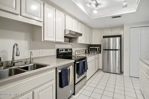 8012 Hollyridge Road Jacksonville FL 32256