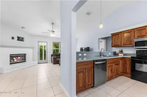 1811 Dahlia Court Middleburg FL 32068