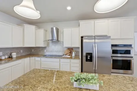 45 Falling Water Court Ponte Vedra FL 32081