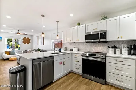 524 7th Avenue S Jacksonville Beach FL 32250