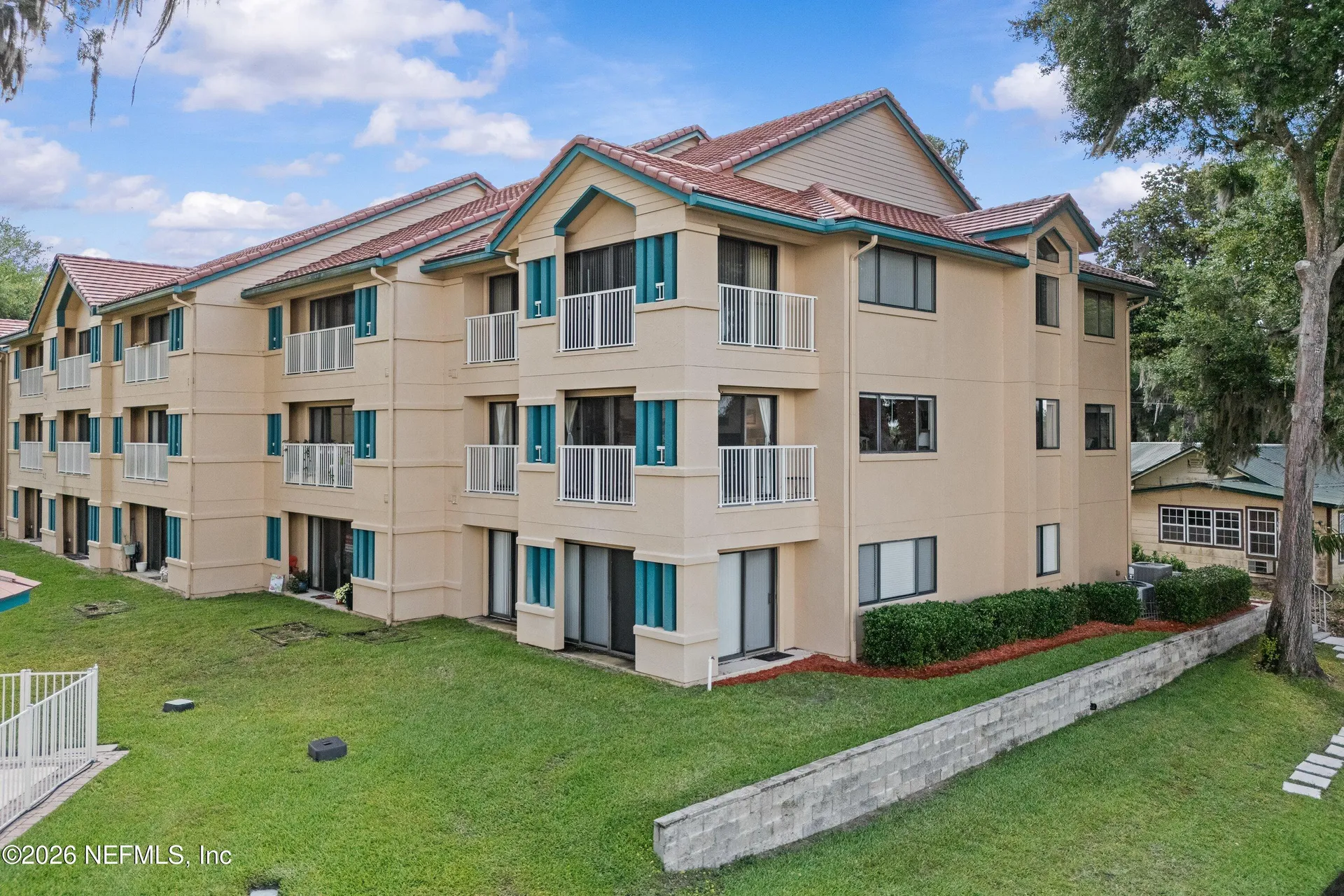 99 Broad River Place Welaka FL 32193