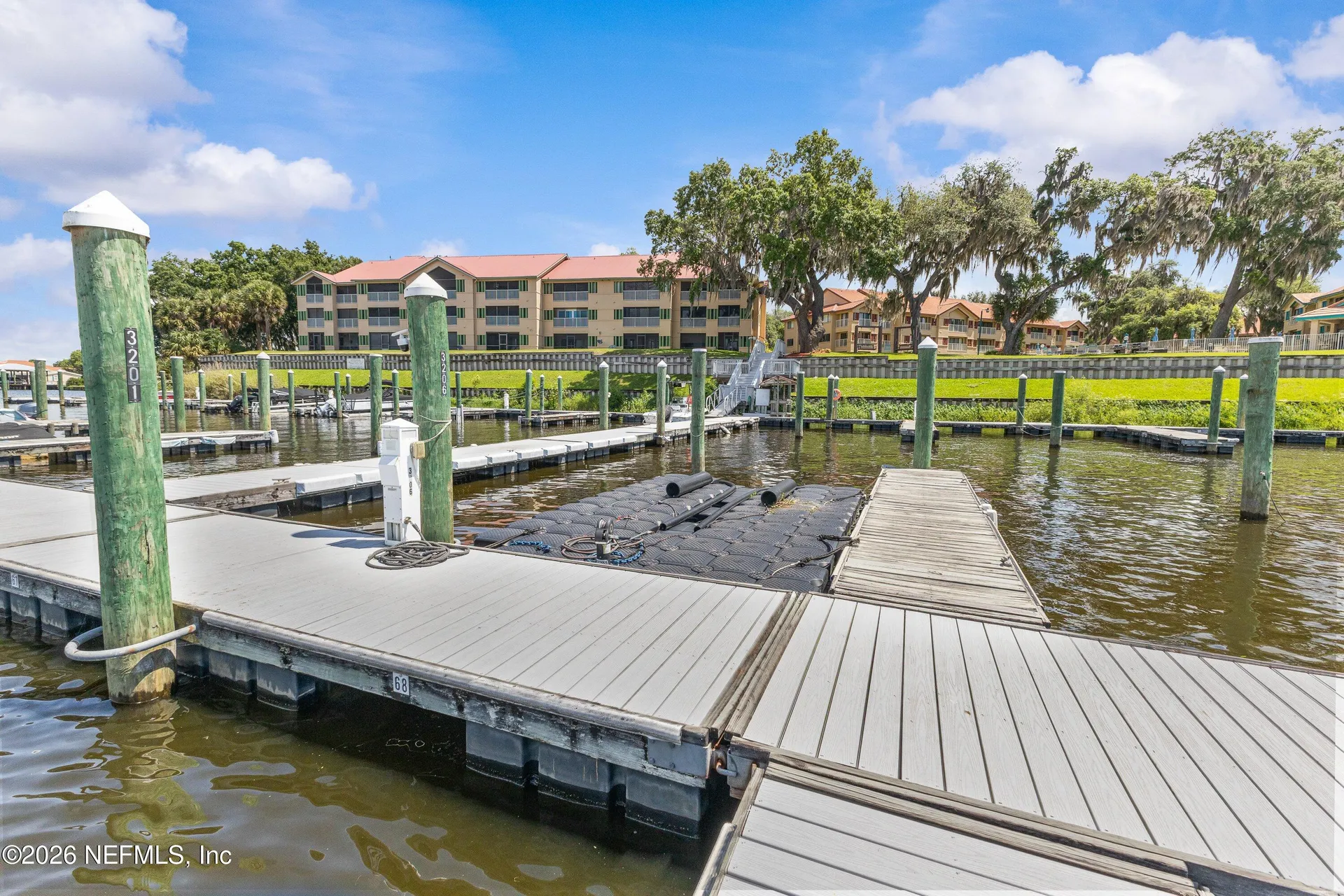 99 Broad River Place Welaka FL 32193