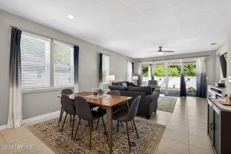 2305 Lincoln Sendero Trail Jacksonville FL 32218