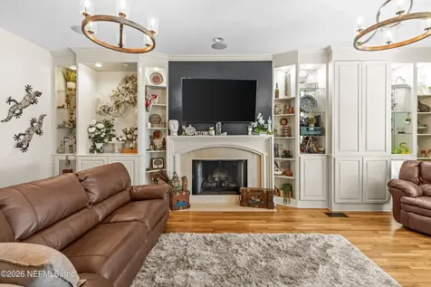 3030 Lake Shore Boulevard Jacksonville FL 32210