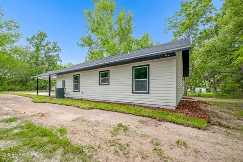 907 N Thompson Street Starke FL 32091