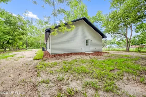 907 N Thompson Street Starke FL 32091