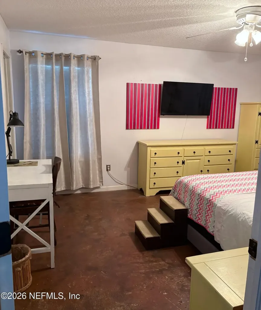 5047 Verdis Jacksonville FL 32258