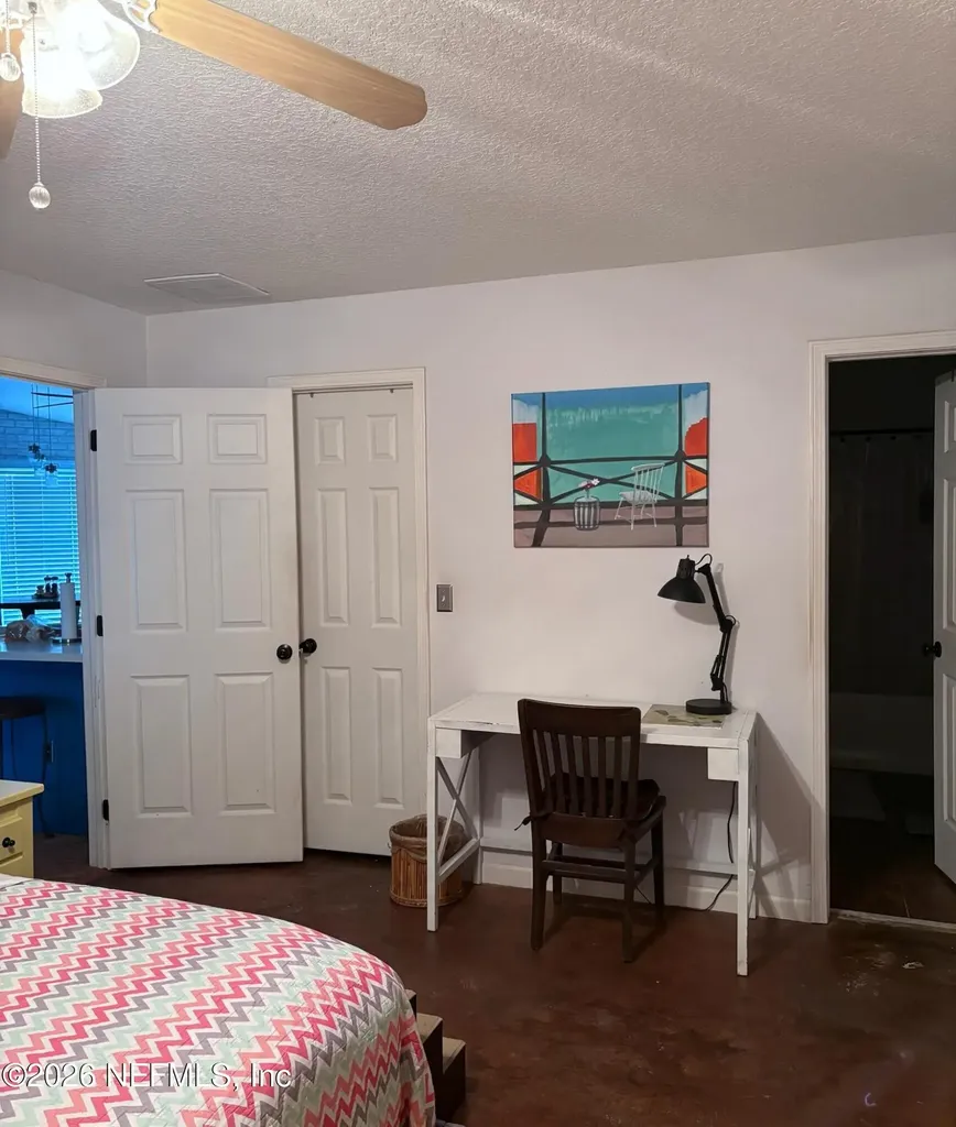 5047 Verdis Jacksonville FL 32258
