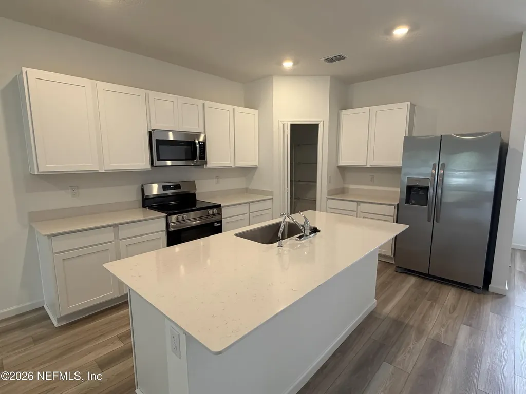 6972 Golden Monarch Avenue Jacksonville FL 32217