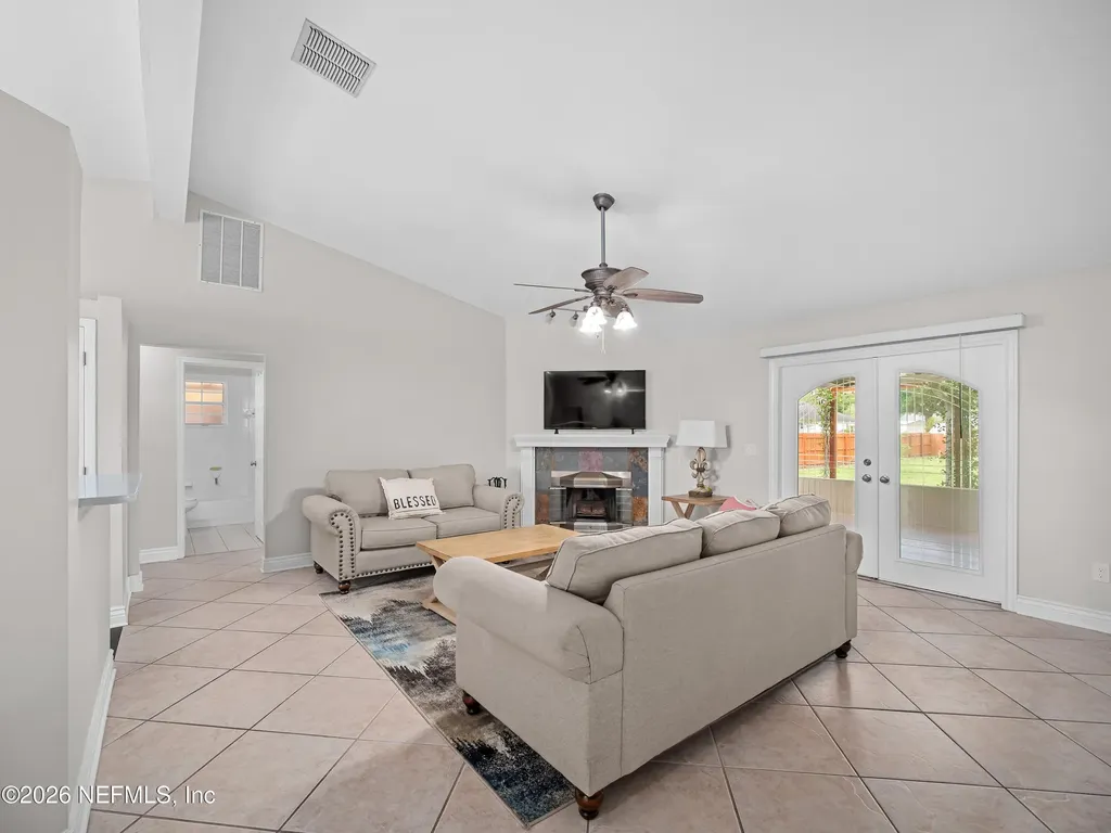 1202 Dorwinion Drive Jacksonville FL 32225