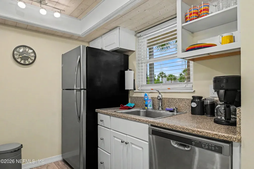 235 River Bend Place Welaka FL 32193