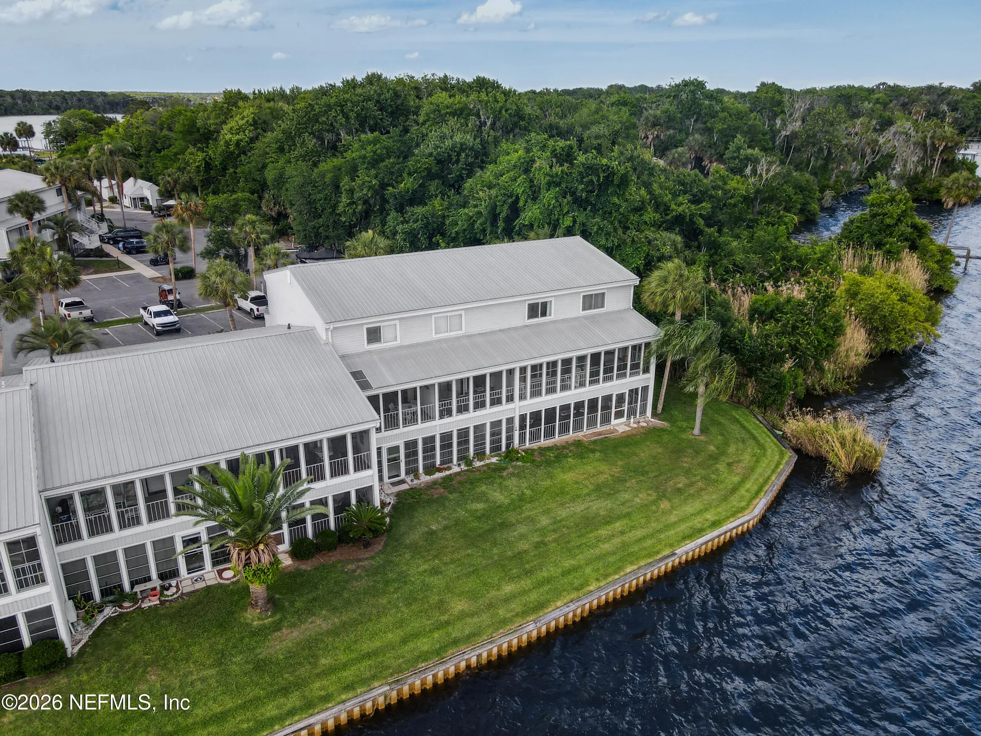 235 River Bend Place Welaka FL 32193