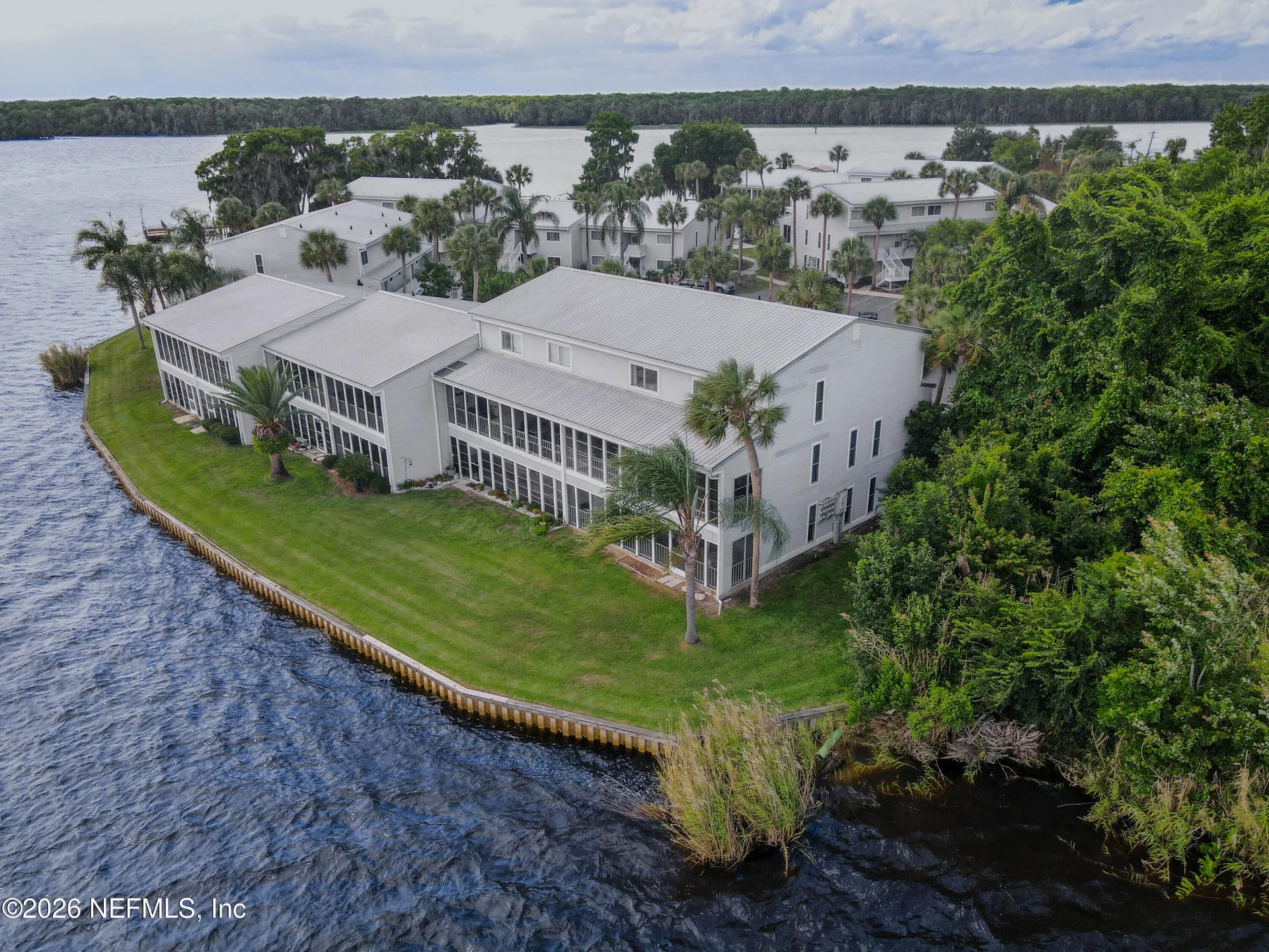 235 River Bend Place Welaka FL 32193