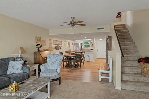 235 River Bend Place Welaka FL 32193