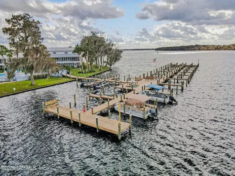 235 River Bend Place Welaka FL 32193