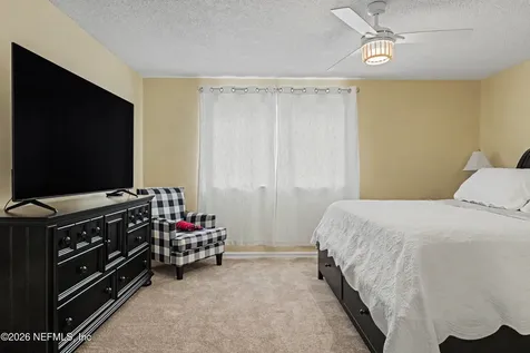 235 River Bend Place Welaka FL 32193