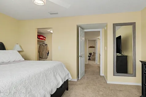235 River Bend Place Welaka FL 32193