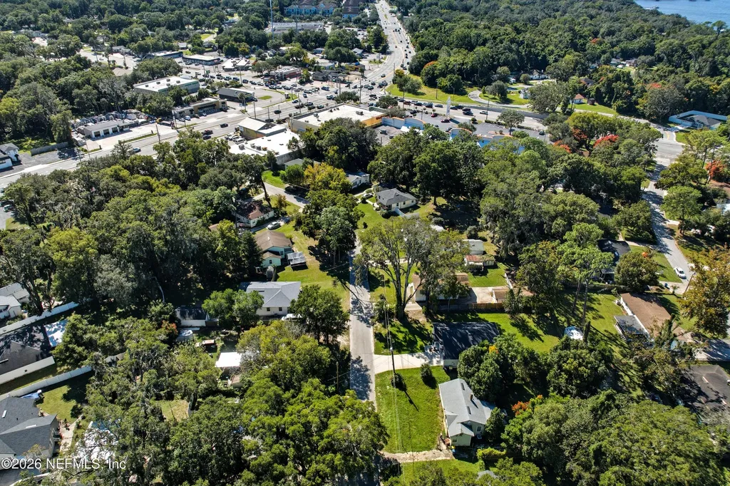 1546 River Hills Circle W Jacksonville FL 32211