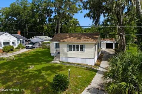 1546 River Hills Circle W Jacksonville FL 32211