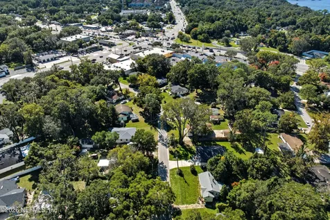 1546 River Hills Circle W Jacksonville FL 32211