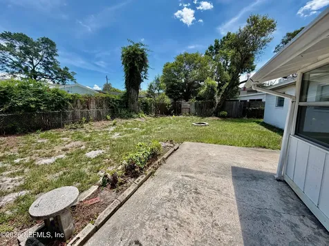 5905 Renault Drive Jacksonville FL 32244