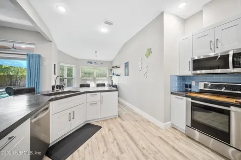 53 Oakwood Road Jacksonville Beach FL 32250