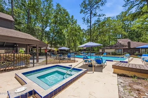 10439 Bigtree Circle W Jacksonville FL 32257