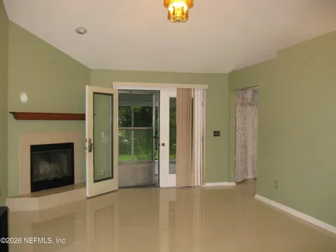 8464 Three Creeks Boulevard Jacksonville FL 32220
