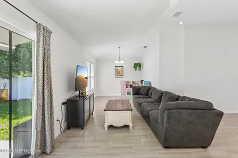 6117 Patriots Landing Lane Jacksonville FL 32244