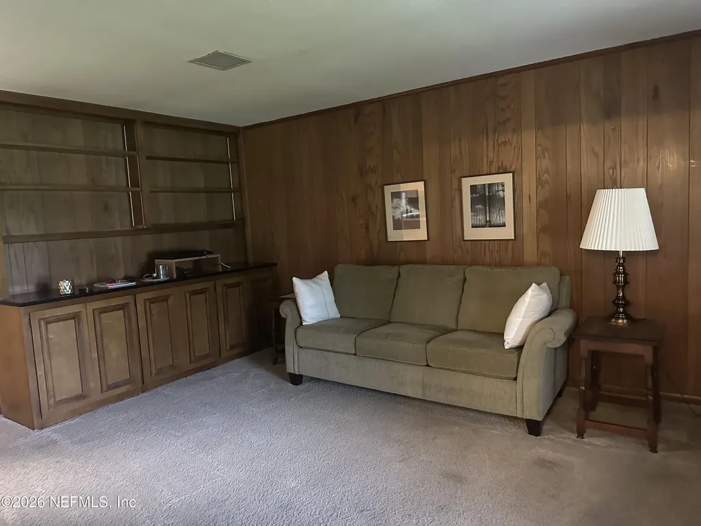 8468 Philrose Drive W Jacksonville FL 32217