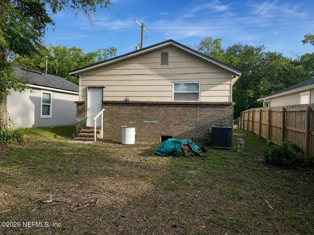 1645 W 22nd Street Jacksonville FL 32209