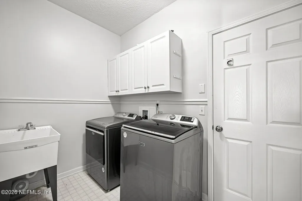 12548 Highview Drive Jacksonville FL 32225