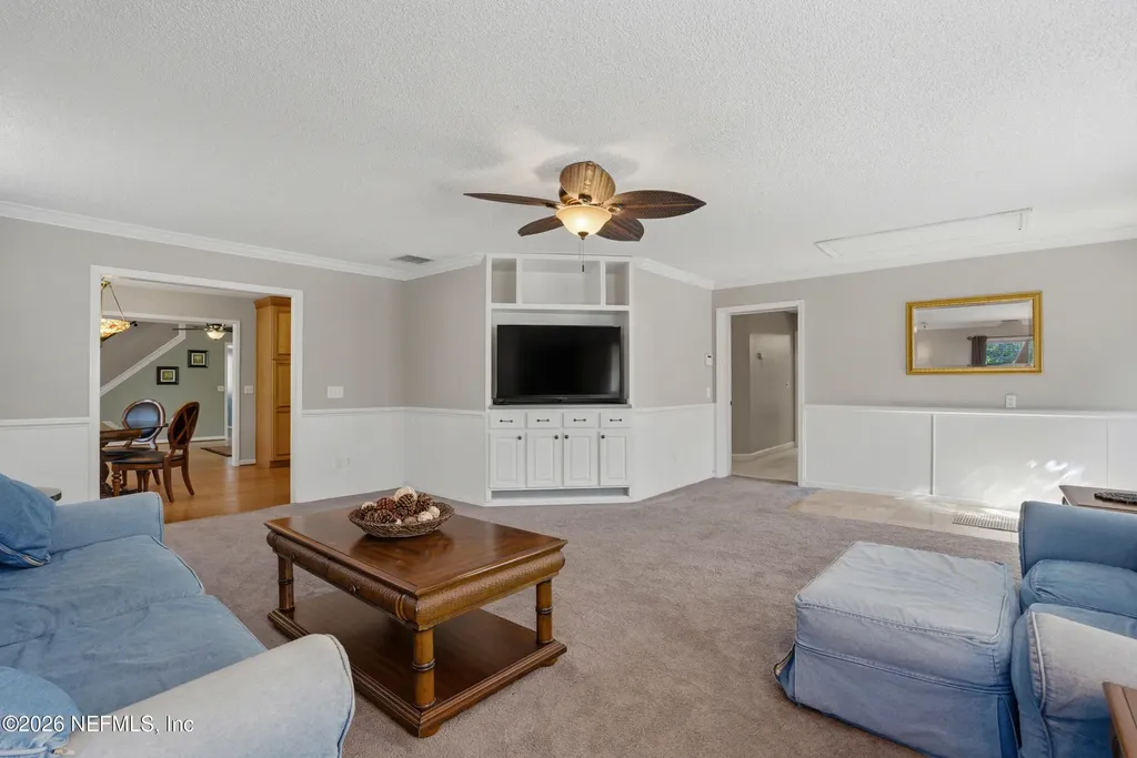 836 Lake Asbury Drive Green Cove Springs FL 32043